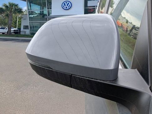 New 2026 Volkswagen Atlas SE FWD image 11