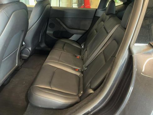 Used 2024 Tesla Model Y Long Range AWD/4WD image 9