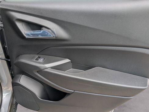 New 2026 Chevrolet Trax RS w/ Sunroof Package image 35