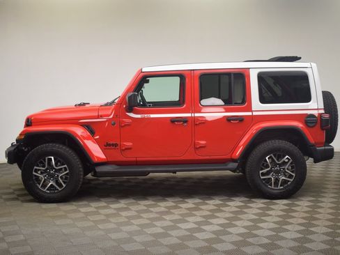New 2026 Jeep Wrangler Unlimited Sahara w/ Whitecap Package AWD/4WD image 15