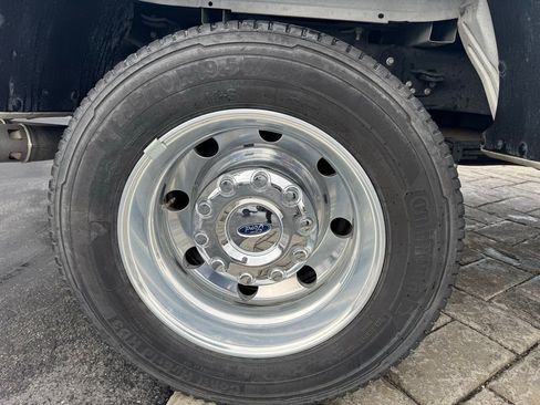 Used 2022 Ford F450 Limited w/ FX4 Off-Road Package image 8