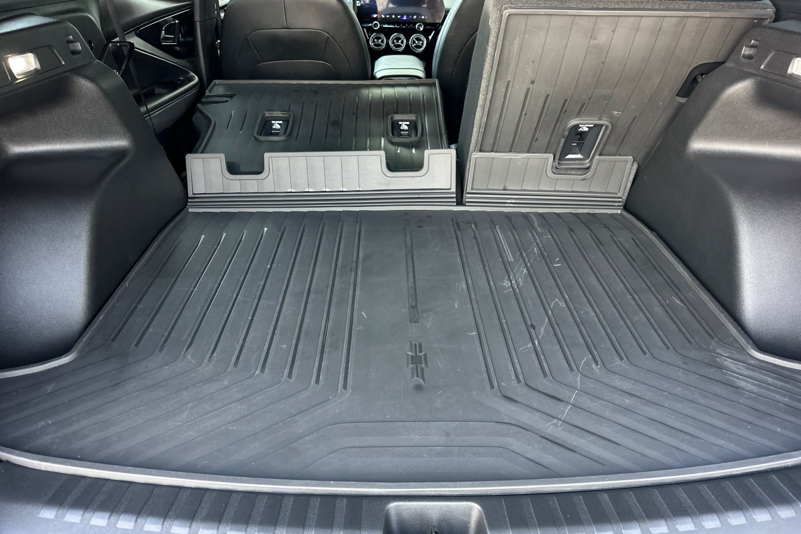 Used 2024 Chevrolet Blazer EV LT AWD/4WD image 18