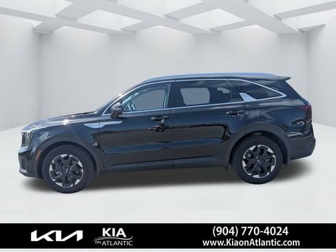 Used 2026 Kia Sorento S w/ S Panoramic Sunroof Package FWD image 6