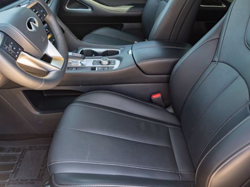 Certified 2026 INFINITI QX60 Luxe AWD/4WD image 9