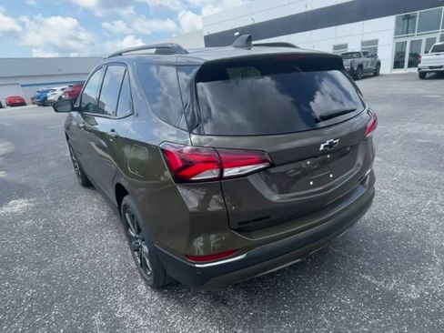Used 2023 Chevrolet Equinox RS AWD/4WD image 8