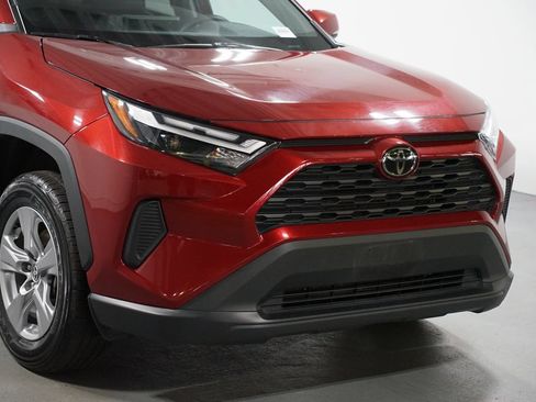 Certified 2025 Toyota RAV4 XLE FWD image 4