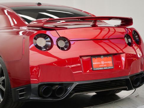 Used 2015 Nissan GT-R Premium AWD/4WD image 45