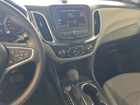 Used 2023 Chevrolet Equinox LT FWD image 5