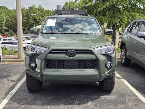 Used 2021 Toyota 4Runner Trail Special Edition AWD/4WD image 2