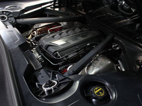 Used 2024 Chevrolet Corvette Stingray Coupe w/ Z51 Performance Package image 38