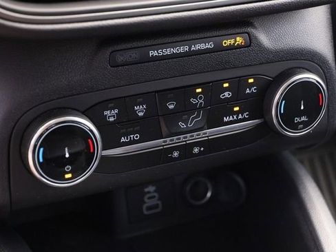 Certified 2025 Ford Escape Active AWD/4WD image 17
