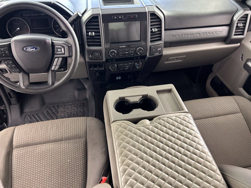 Used 2019 Ford F250 XLT w/ XLT Premium Package AWD/4WD image 9