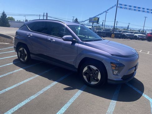 Certified 2025 Hyundai Kona SEL FWD image 7