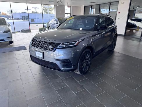Used 2019 Land Rover Range Rover Velar R-Dynamic SE image 7
