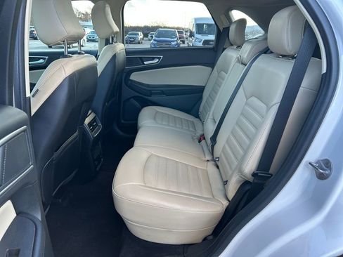 Used 2022 Ford Edge SEL w/ Convenience Package image 30
