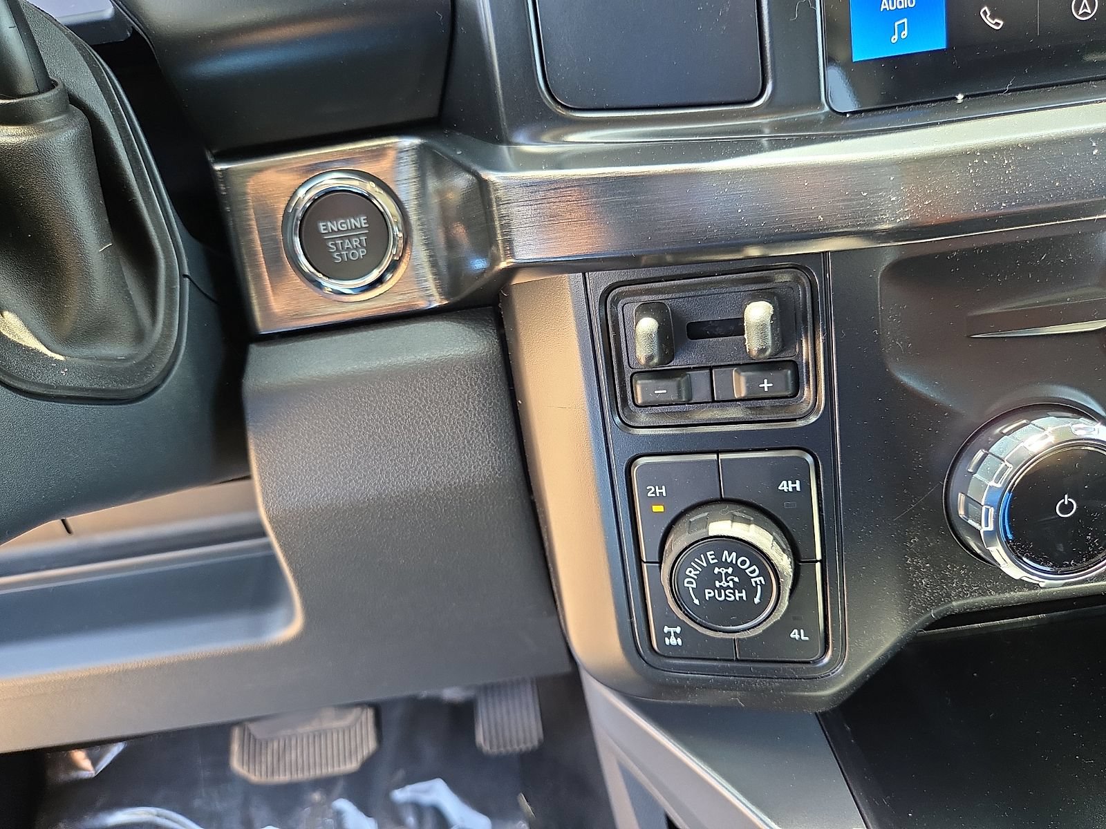 New 2026 Ford F250 Lariat w/ Tremor Off-Road Package AWD/4WD image 21