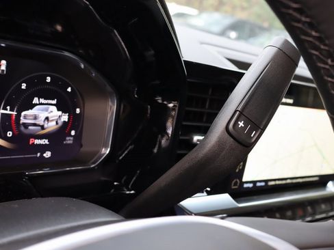 New 2026 GMC Sierra 1500 Elevation image 17