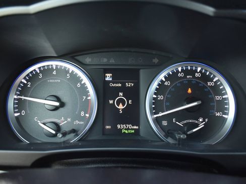 Used 2018 Toyota Highlander Limited image 20