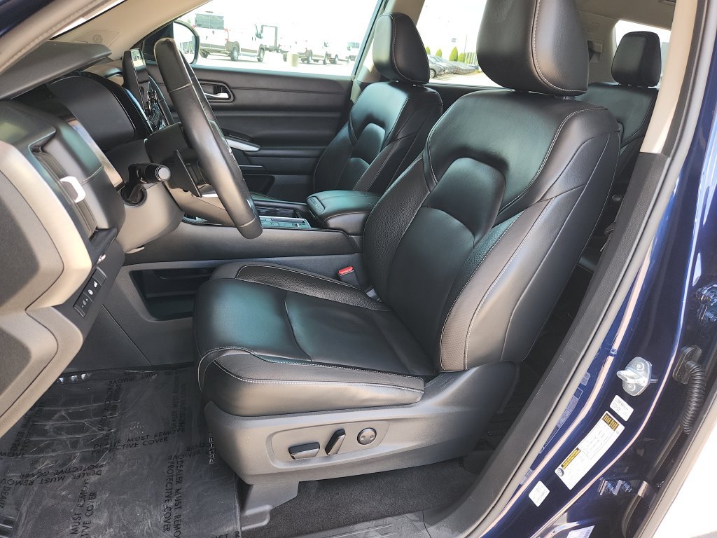 Used 2022 Nissan Pathfinder SL w/ SL Premium Package FWD image 13