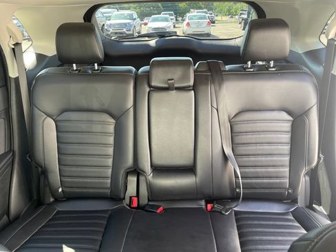 Used 2024 Ford Edge SEL AWD/4WD image 27