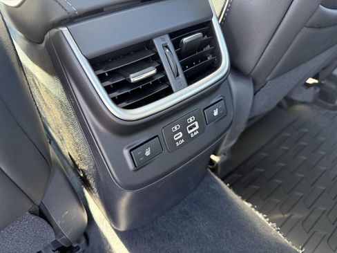 Used 2025 Subaru Legacy Limited image 33
