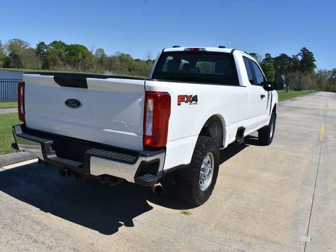 Used 2023 Ford F250 XL w/ FX4 Off-Road Package image 4