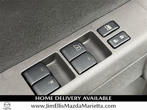 Used 2015 Nissan Xterra PRO-4X w/ Pro-4x Leather Package image 13