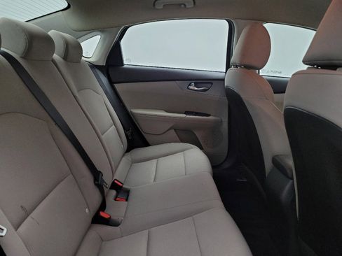 Used 2020 Kia Forte LXS image 19