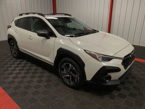 Used 2024 Subaru Crosstrek 2.0i Premium image 5