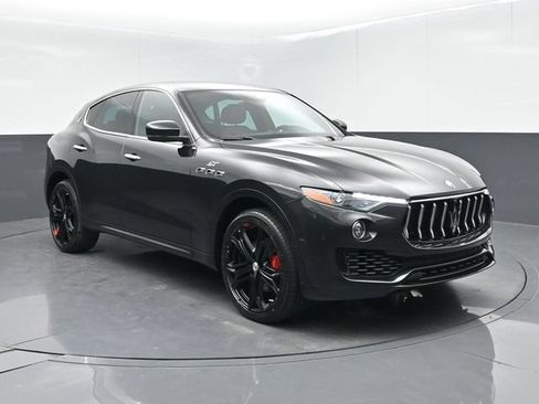 Used 2023 Maserati Levante GT AWD/4WD image 2