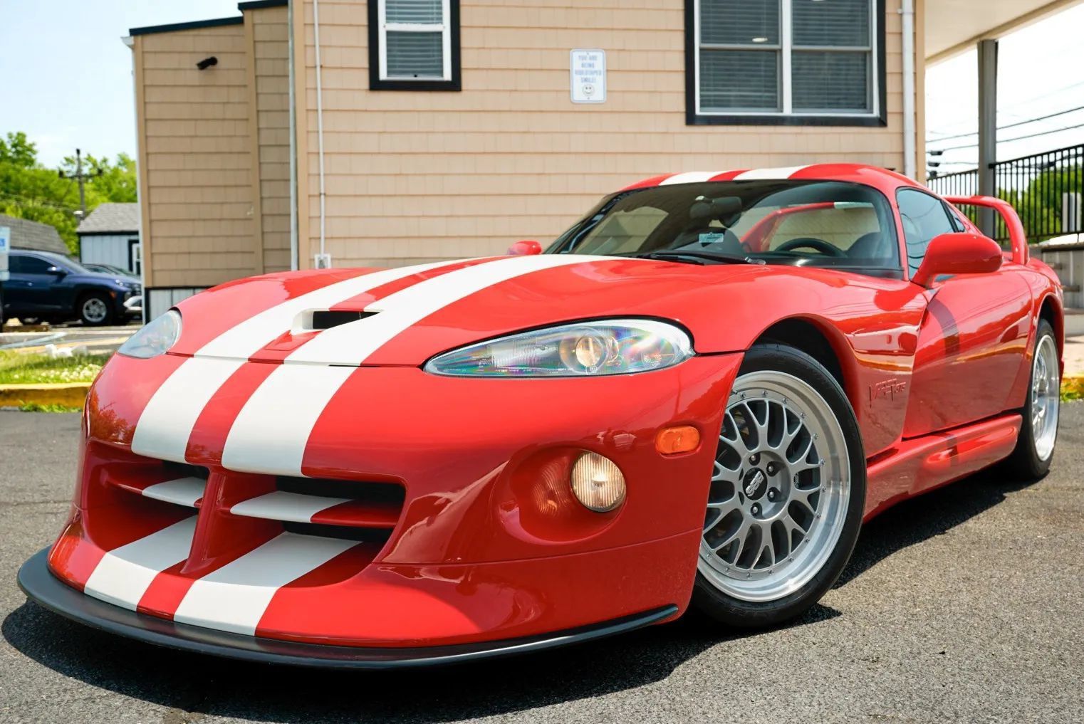 Used 2002 Dodge Viper GTS RWD image 9