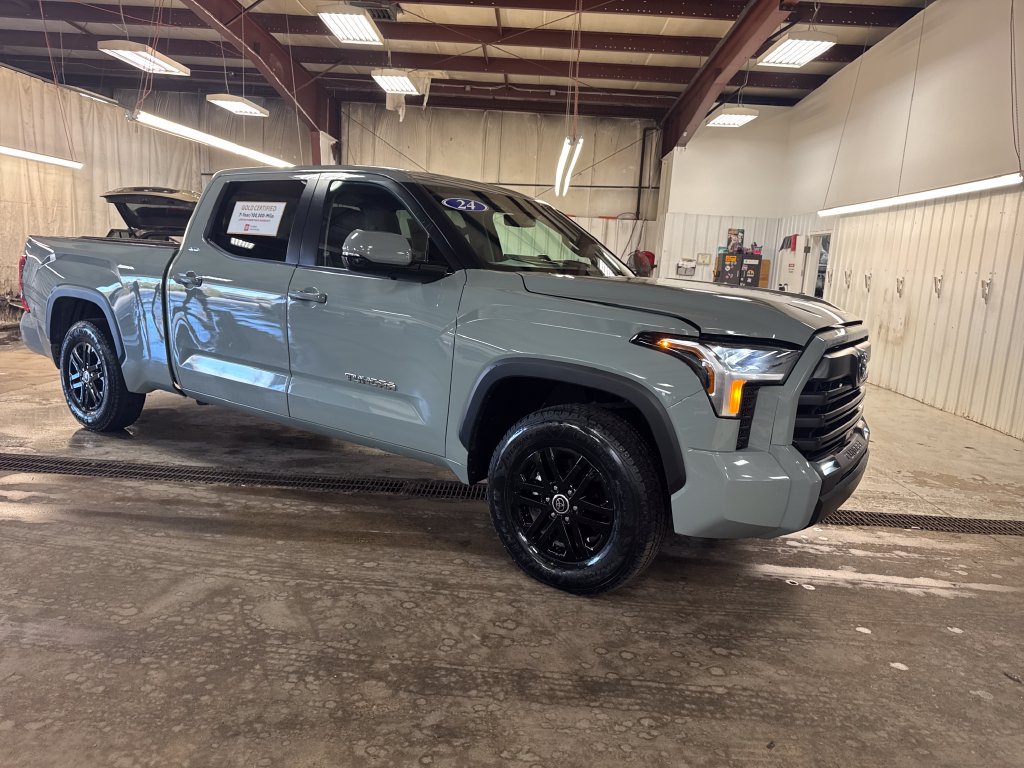Used 2024 Toyota Tundra SR5 w/ SR5 Premium Package AWD/4WD image 7