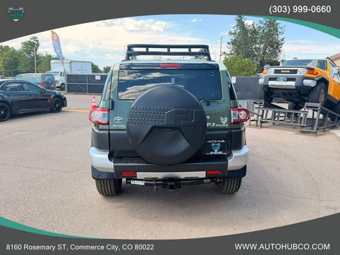 Used 2012 Toyota FJ Cruiser 4WD w/ Upgrade Pkg image 5