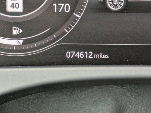 Used 2020 Jaguar F-PACE Prestige image 16