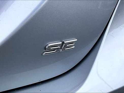 Used 2023 Toyota Camry SE FWD image 10