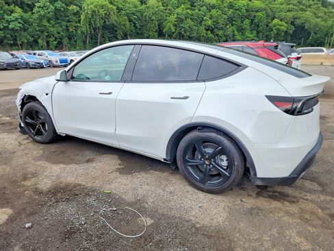 Used 2026 Tesla Model Y 2WD image 4