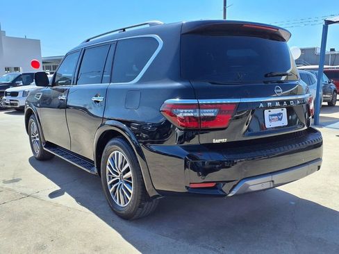 Used 2021 Nissan Armada SV w/ SV Appearance Package RWD image 6