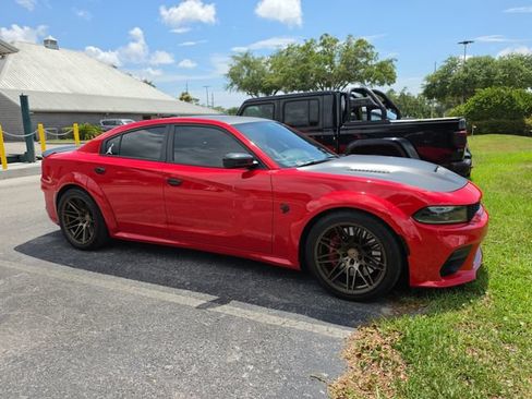 Used 2023 Dodge Charger SRT Hellcat w/ Harman/Kardon Audio Group RWD image 2