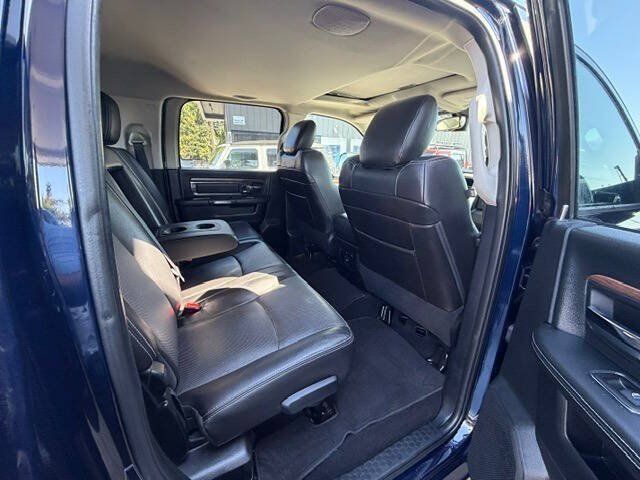 Used 2014 RAM 2500 Laramie w/ Convenience Group AWD/4WD image 17