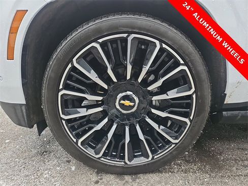 Used 2026 Chevrolet Tahoe High Country image 7