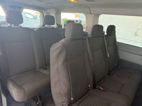 Used 2016 Ford Transit 150 XL image 33