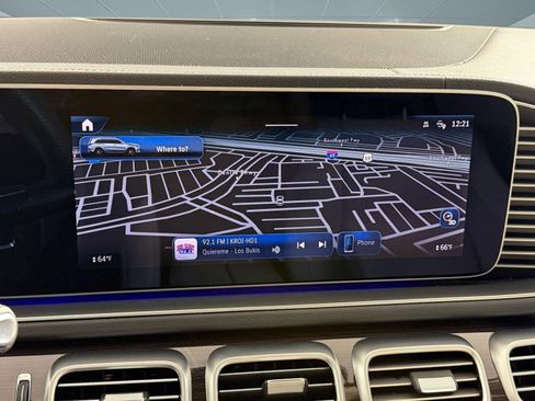 Used 2024 Mercedes-Benz GLS 450 4MATIC image 27