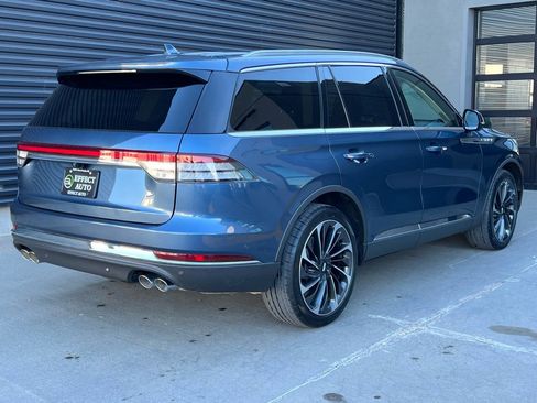 Used 2020 Lincoln Aviator Reserve w/ Equipment Group 202A image 11