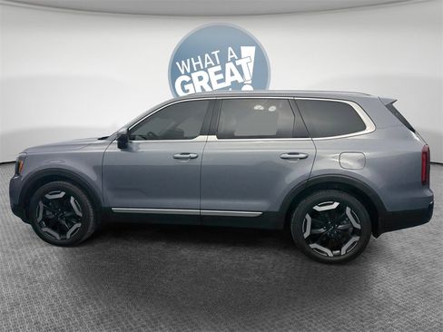 Used 2024 Kia Telluride S w/ S Sunroof Package image 7