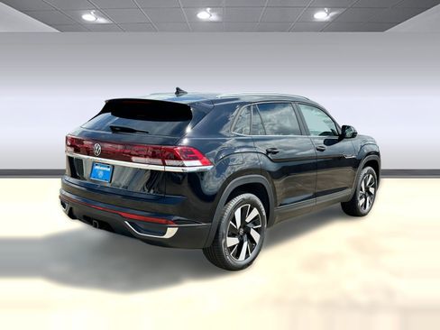 New 2026 Volkswagen Atlas Cross Sport SE image 8