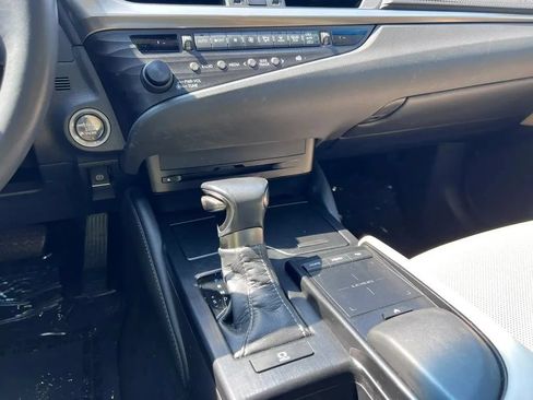 Used 2020 Lexus ES 350 w/ Accessory Package 2 FWD image 38