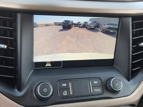 Used 2023 GMC Acadia Denali image 14