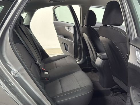 Used 2024 Kia Forte LXS image 17
