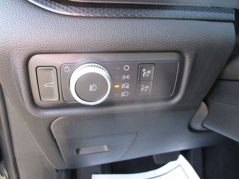 Used 2020 Ford Explorer ST w/ ST Street Pack image 19