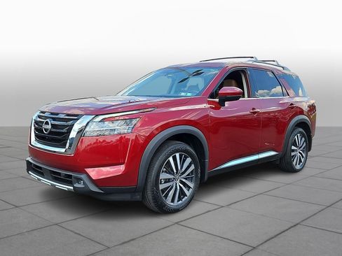 Used 2022 Nissan Pathfinder Platinum w/ Cargo Package AWD/4WD image 4